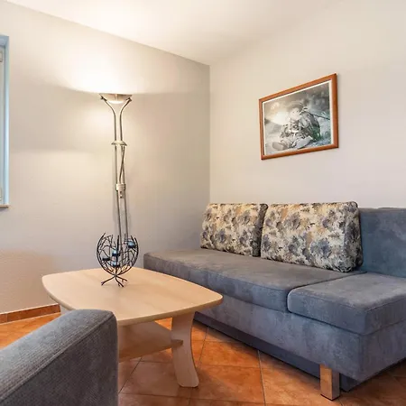 Haus S 42 *